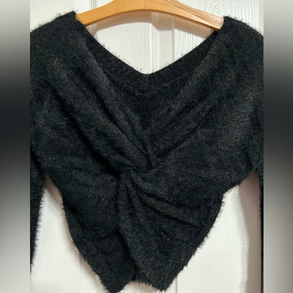 New Francesca’s Black Mi Ami  fuzzy sweater twist back. Size Y12 (xs) NWOT. - Picture 2 of 8